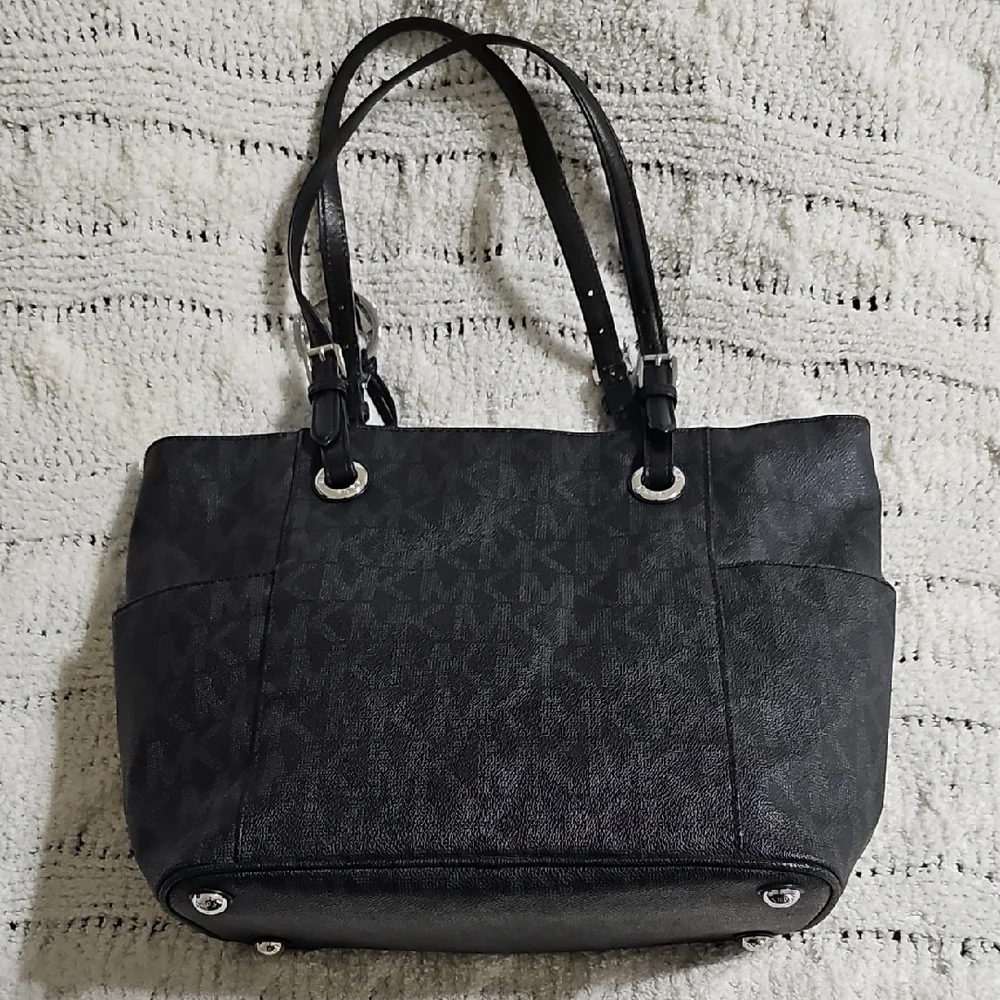 Michael Kors Black Tote - Picture 2 of 13
